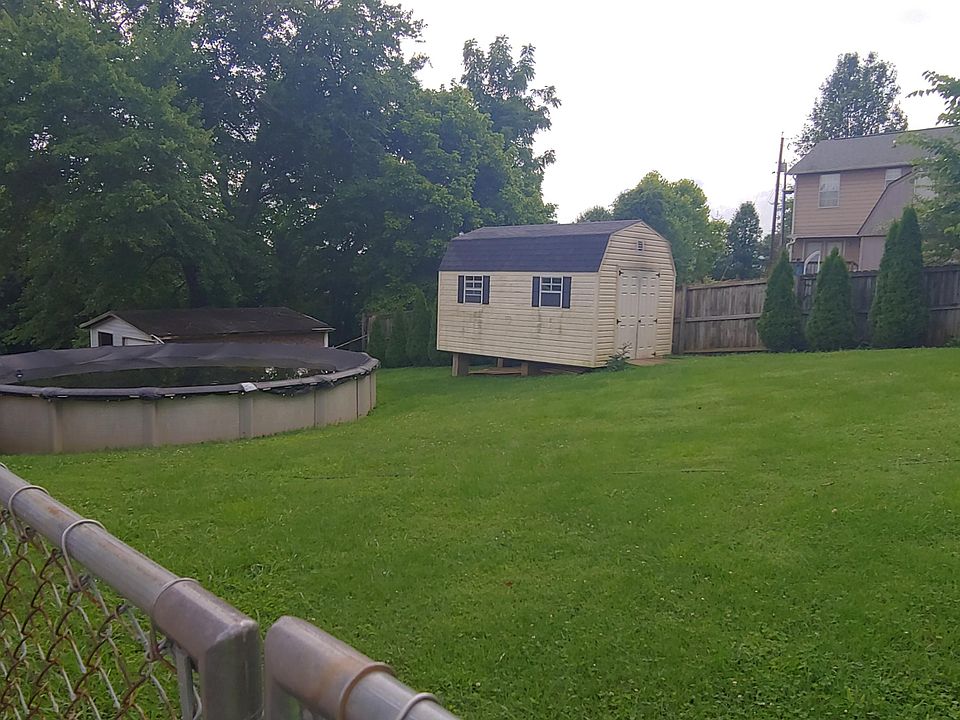2nd image of 3408 Tonya Dr