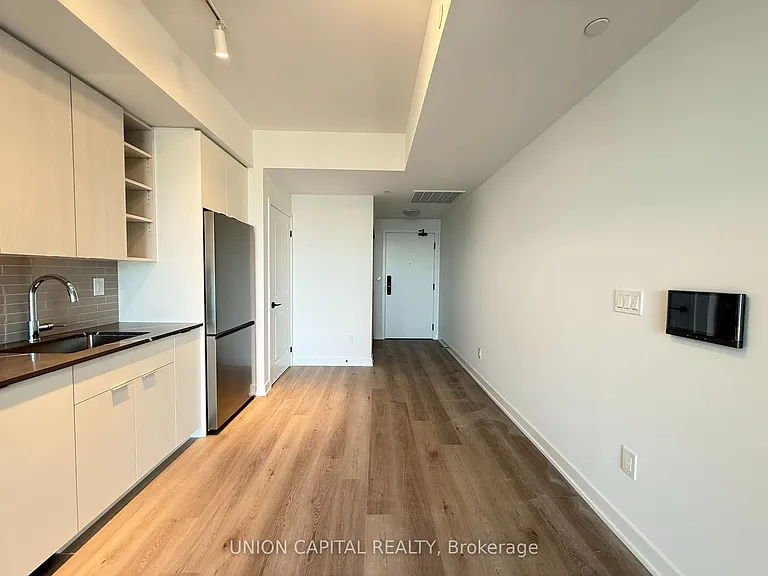 2075 Lakeshore Rd #2408 — Photo 9