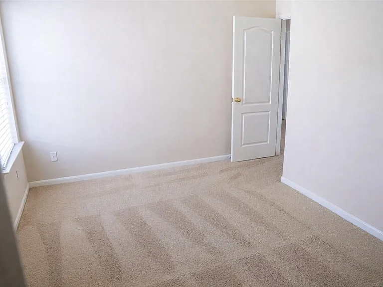 8515 Clarkman Ridge Ln — Photo 17