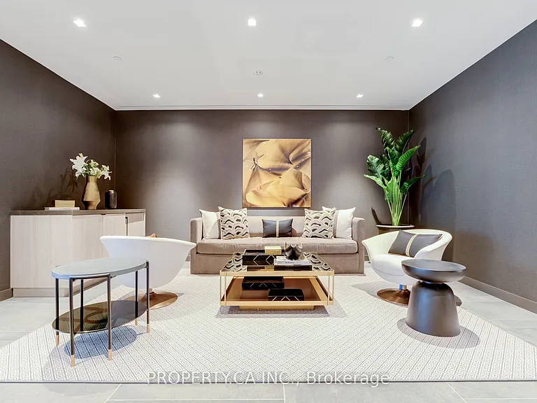 319 Jarvis St #LPH16 — Photo 43
