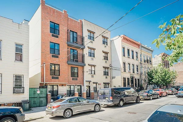 Rented by Nooklyn NYC LLC | media 20