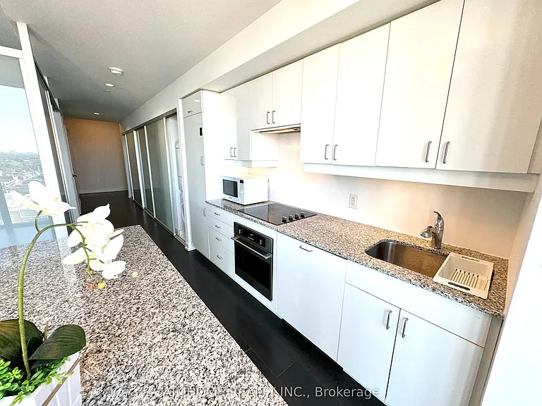426 University Ave #2301 — Photo 14