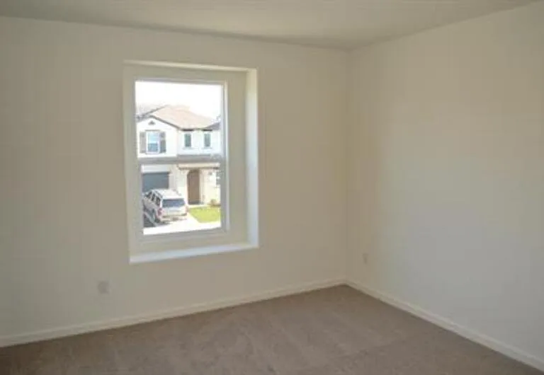 389 Shafer Ave — Photo 19