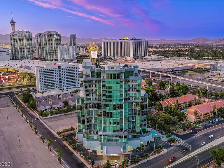 360 E Desert Inn Rd #1008 — Photo 47