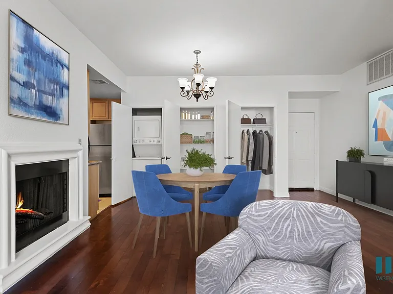 111 S Croft Ave — Photo 12