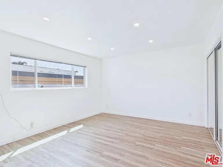 11825 National Blvd #4 — Photo 11