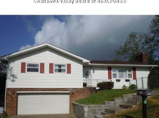 5101 Ridgecross Dr, Cross Lanes, WV 25313