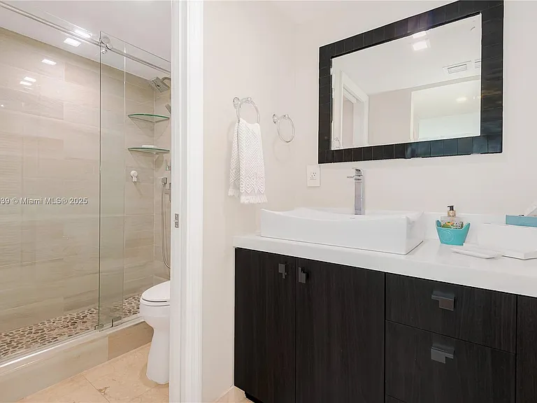 6917 Collins Ave #511 — Photo 22