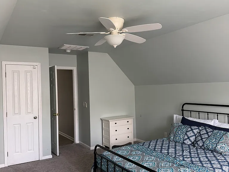 Carolinian Dr — Photo 9