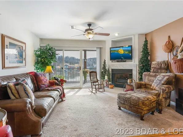 306 Cedar Glen Dr Unit 2A, Camdenton, MO 65020