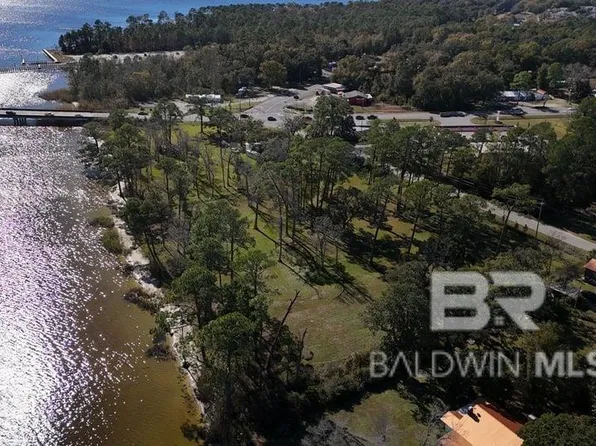 12698 6th St #5, Lillian, AL 36549