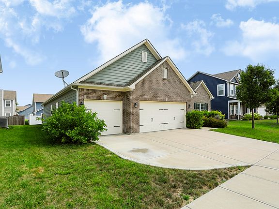 2nd image of 8810 Rowling Way