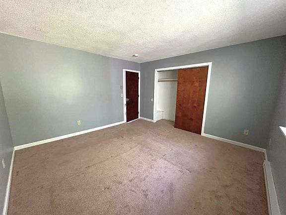 5th image of 176 Lincoln St