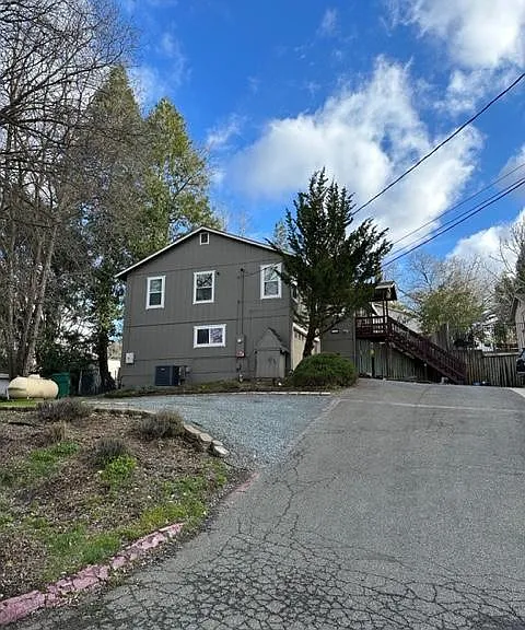 Turner Ct — Photo 4