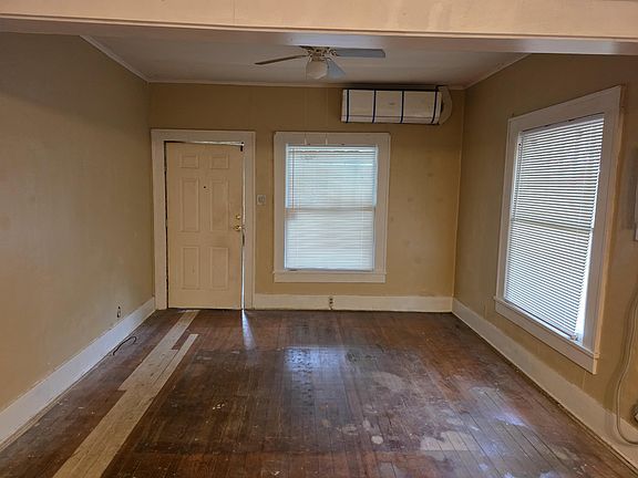 5th image of 107 H St NE