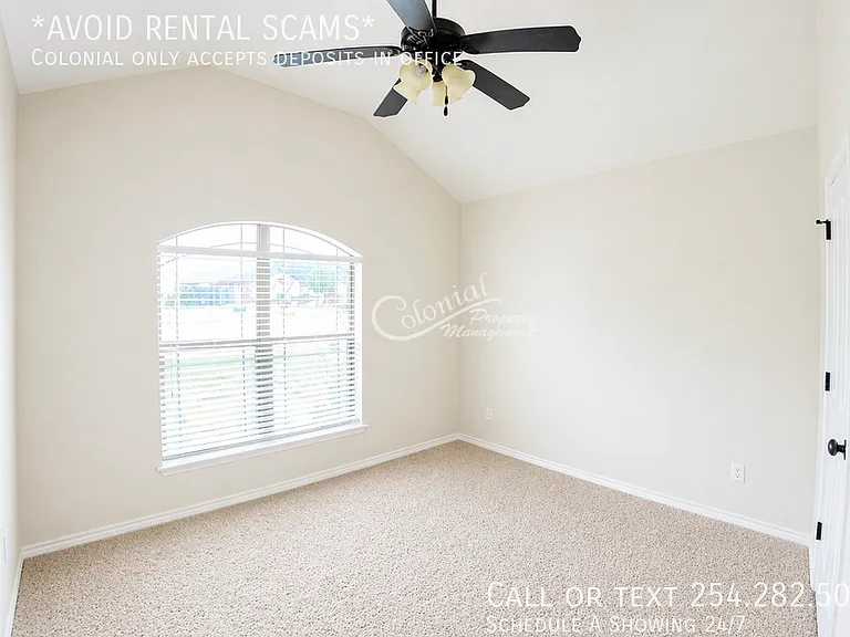 4402 Lauren Mackenzie — Photo 10