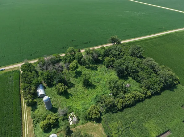 58294 330th St, Mountain Lake, MN 56159