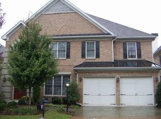 385 Wembley Cir, Sandy Springs, GA 30328