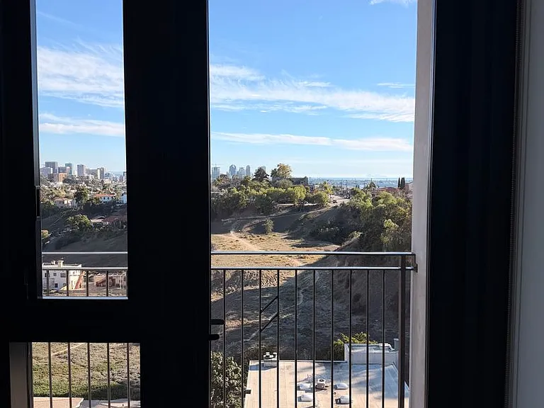 Rainford Apartments — Photo 73