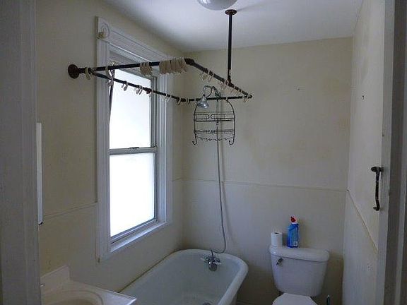 5th image of 1748 Courtland Ave
