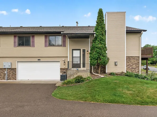 4480 Clover Ln #A, Saint Paul, MN 55122