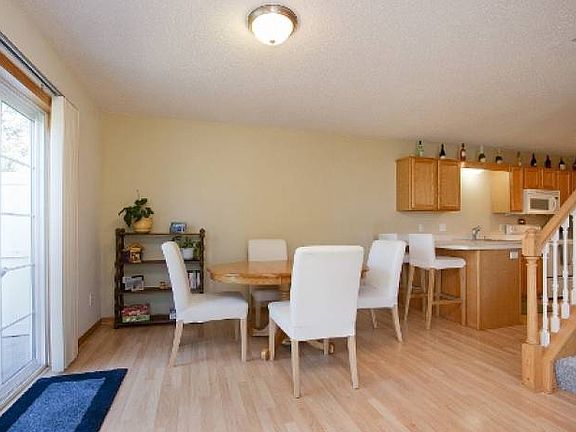 3rd image of 1653 Riverwood Dr