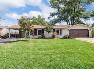 5 Mound Dr, Saint Peters, MO