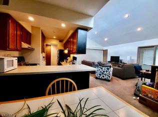 76 Seminole Rd, Lafayette, NJ 07848