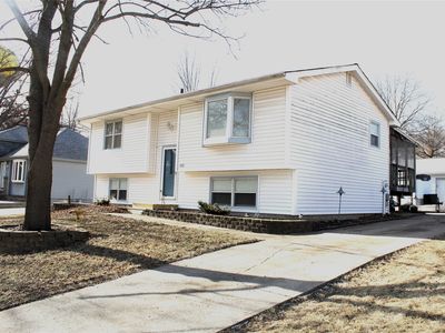 410 N 8th St, Carlisle, IA, 50047
