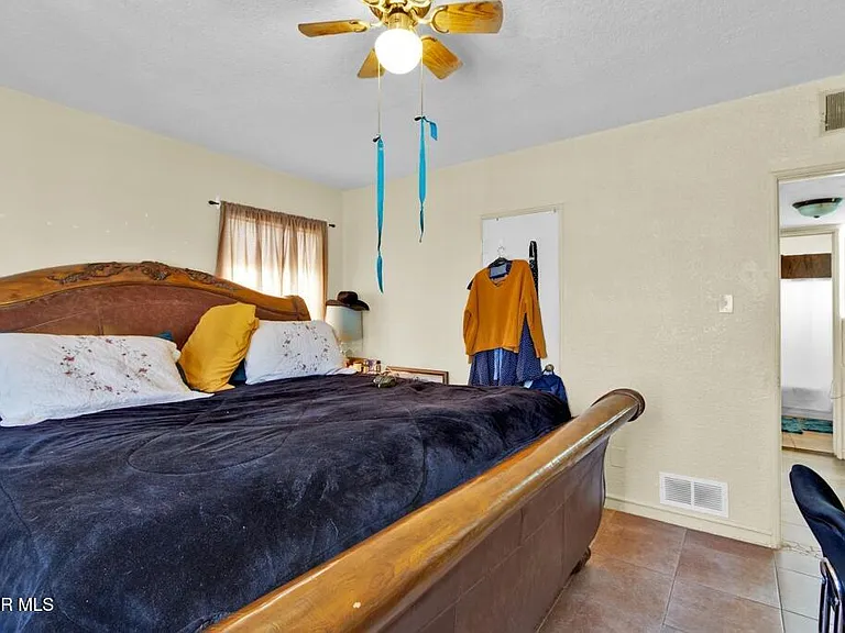 1309 Zuni Pl — Photo 9