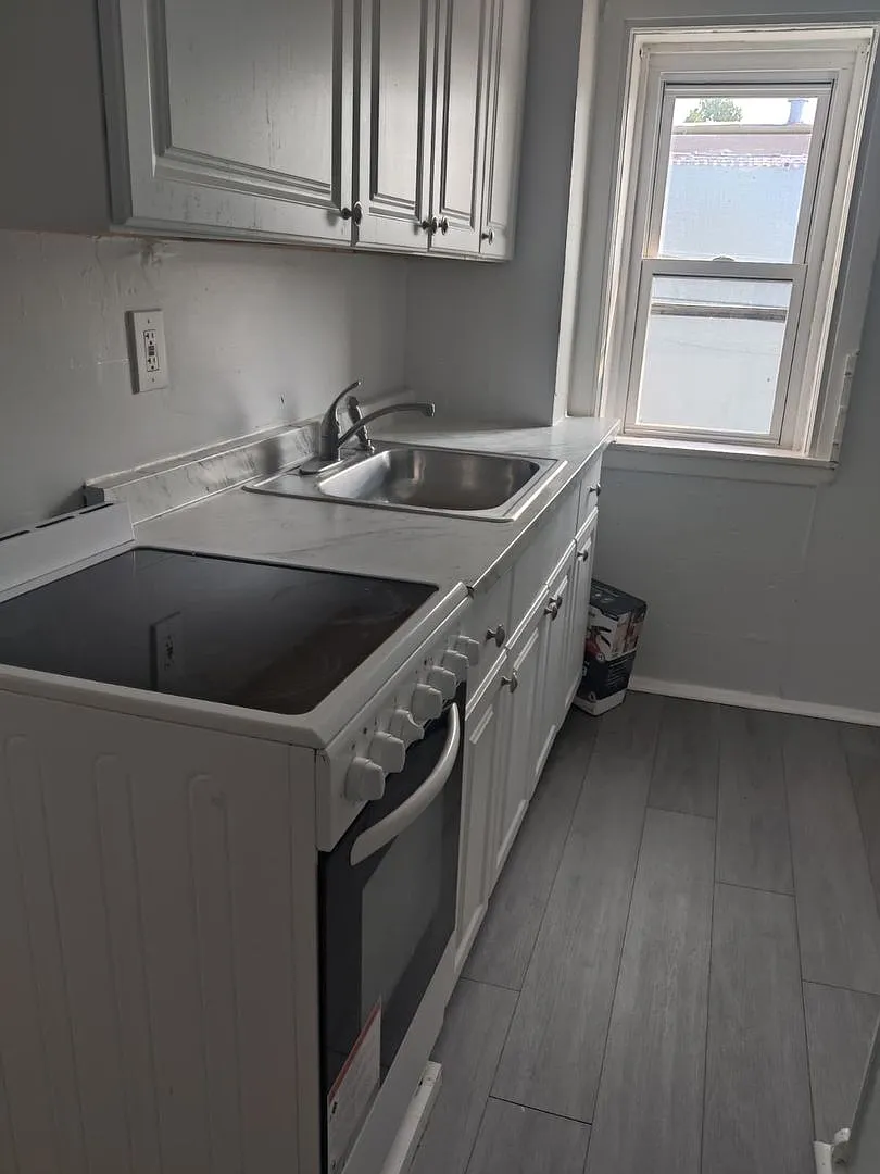 6401 Saybrook Ave. — Photo 2