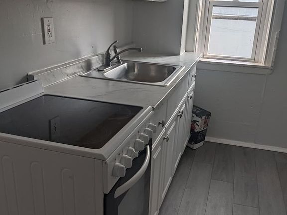 2nd image of 6401 Saybrook Ave