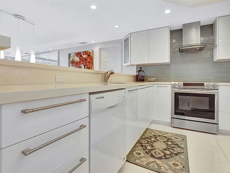 2000 S Ocean Dr #609 — Photo 3
