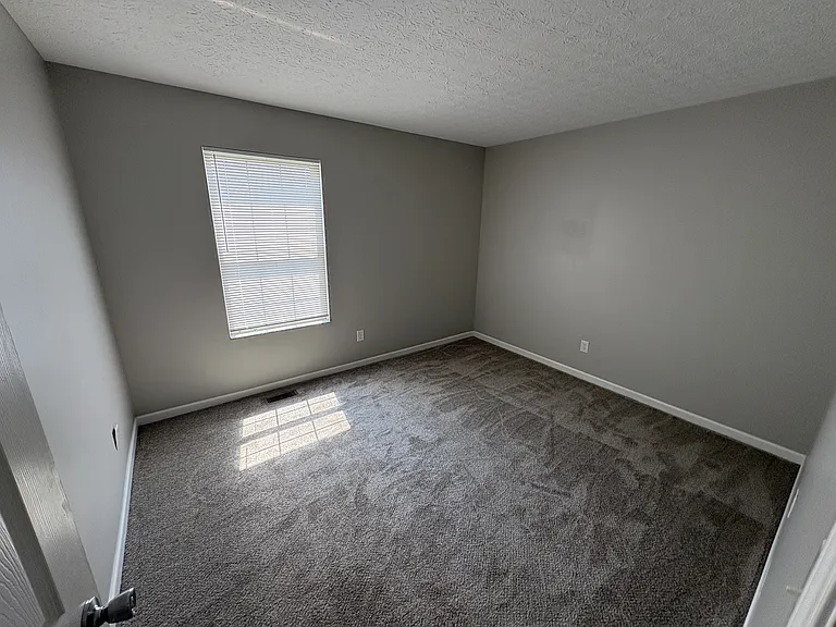 7276 Havencroft Dr — Photo 10
