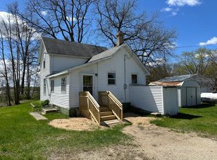 3593 S Maple Island Rd, Hesperia, MI 49421