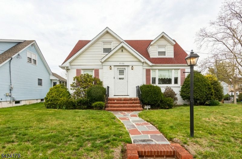 1st image of 2100 Orchard Ter
