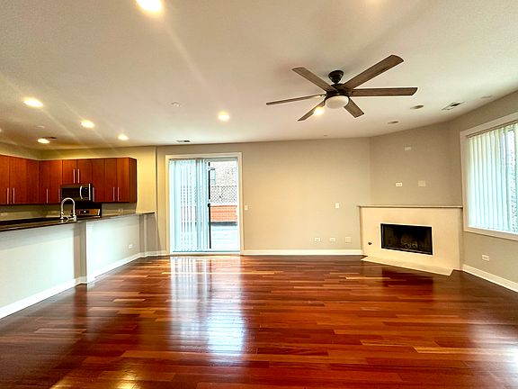 3rd image of 2358 W School St APT 3E