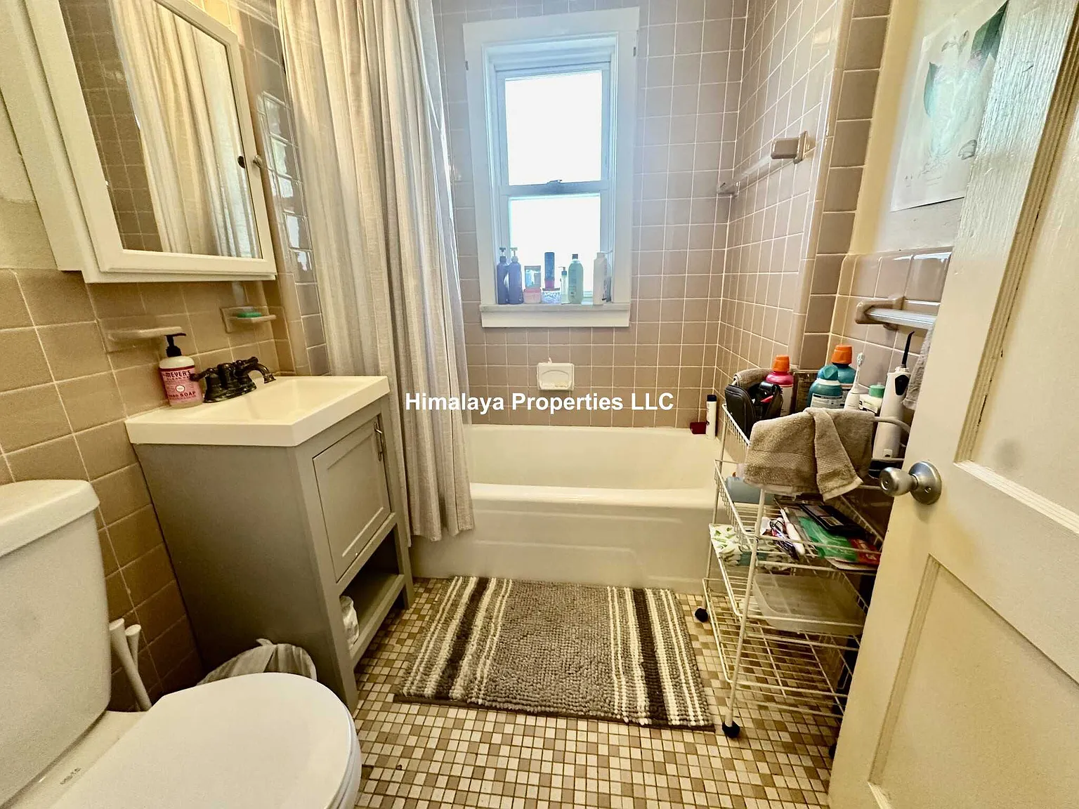 4 bed, $4,600 — Photo 2