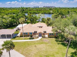 3900 Woodbrier Dr, Fort Myers, FL 33905