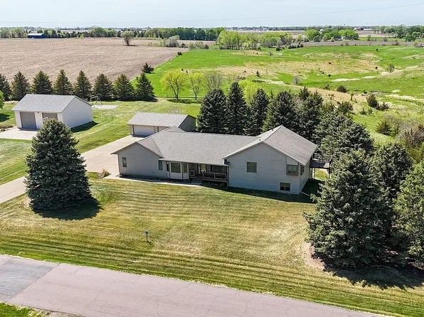 27335 Ridgeway Rd, Harrisburg, SD 57032