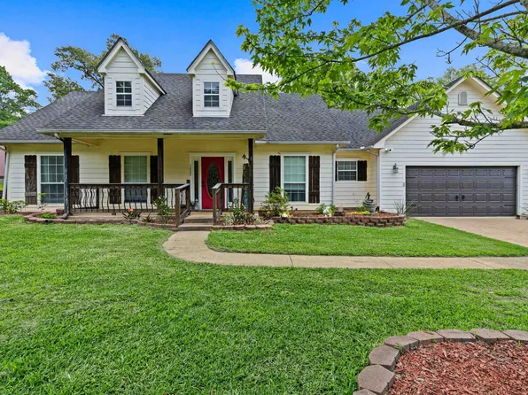 1606 Larissa St, Longview, TX 75604