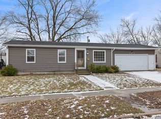 422 Best Ave, Dekalb, IL 60115