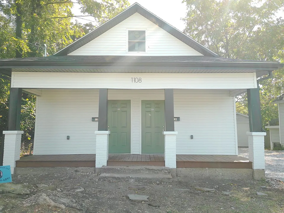 1108 Coats St