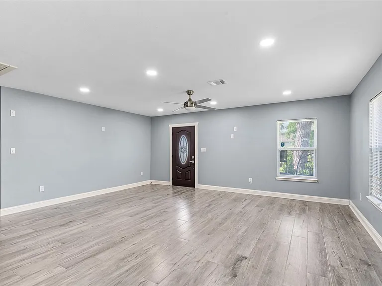 3853 Rosedale St — Photo 10