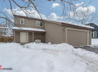 2719 Vernon Ct, Woodridge, IL