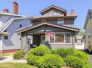 2131 Glenbury Ave, Lakewood, OH