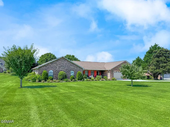 521 Asa St, Sevierville, TN 37876