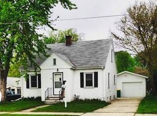 1721 Smith St, Green Bay, WI 54302