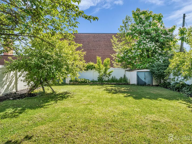 12 Jacobson St — Photo 15