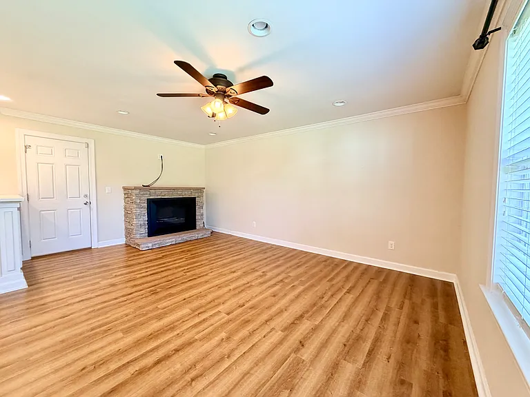 488 Cronin Rd — Photo 18